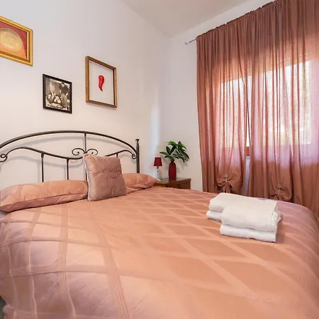 庞贝古城乐安替迪旅馆 庞贝